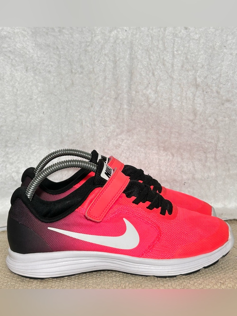 Nike Kids/Youth Pink Revolution 3 Running Athletic Sneakers Shoes SZ 3Y